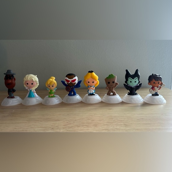 Lot Of 8 Disney 100 McDonald’s Happy Meal Toys Elsa, Tinkerbell, Alice, Groot - Picture 11 of 11